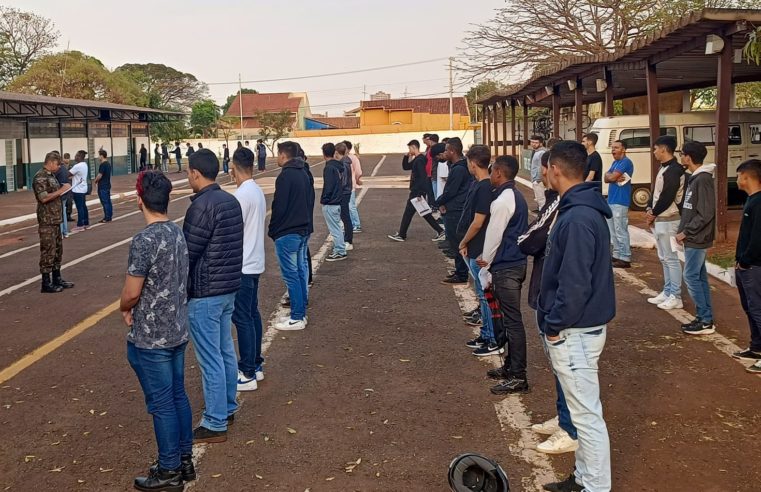 Jovens alistados são avaliados em seleção geral no Tiro de Guerra
