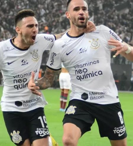 Corinthians goleia o Fluminense garante vaga na decisão da Copa do Brasil