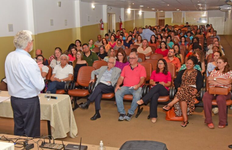 Dirigentes e Gestores Escolares participam de formação sobre o Financiamento da Educação Básica