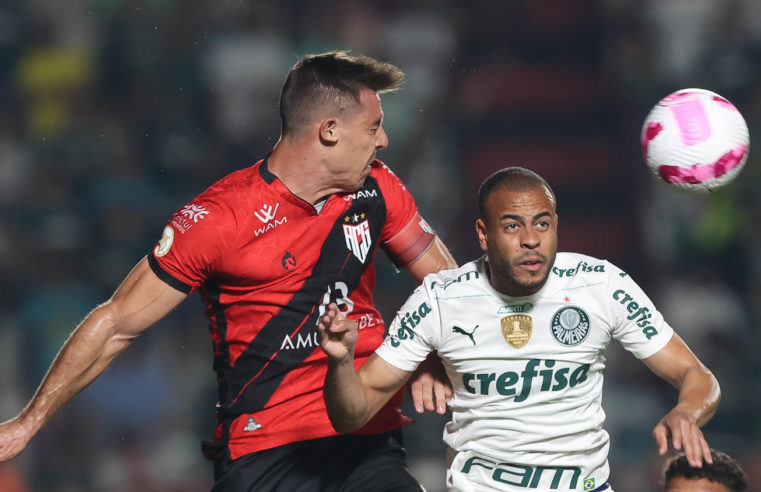 Palmeiras empata com o  Atlético-GO