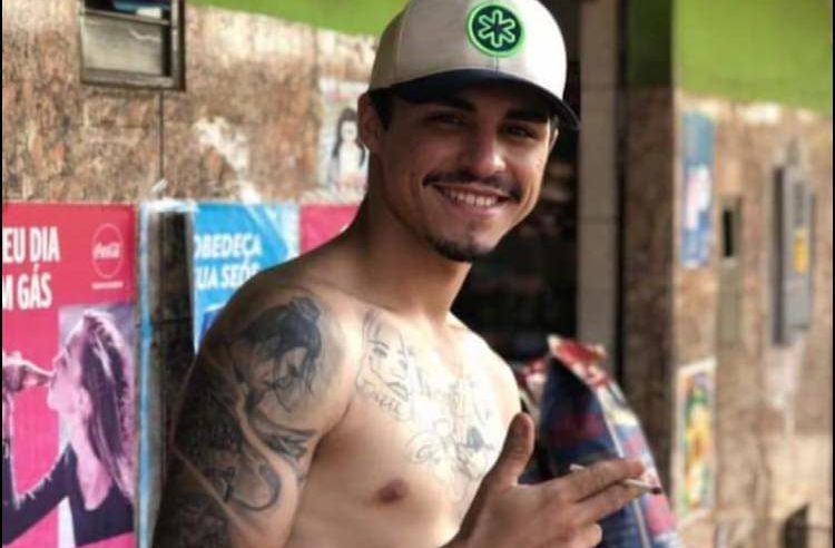 Jovem é morto a facadas em Guaíra