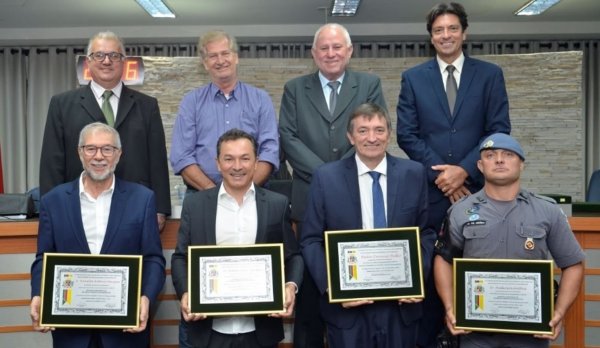 Câmara homenageia Ronaldo Marques, Niltinho Borges, Padre Deonísio e Anderson Arábia