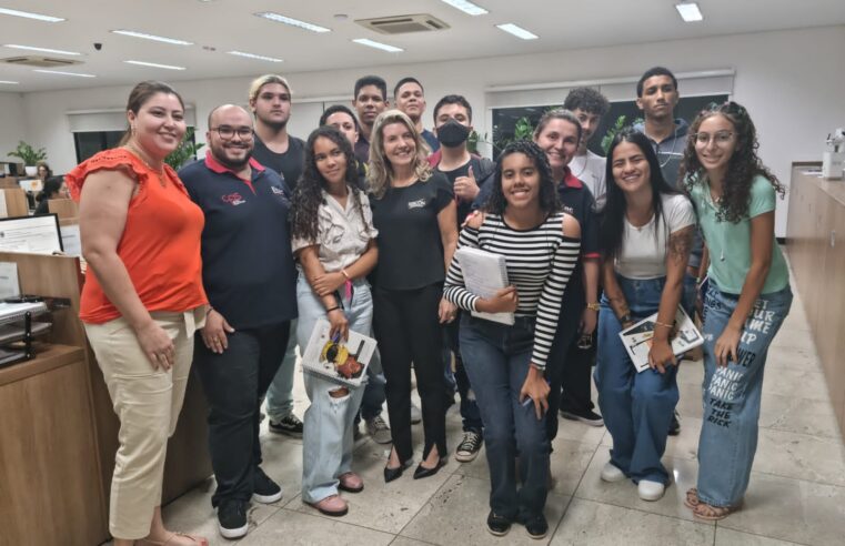 Estudantes realizam visita a empresa barretense