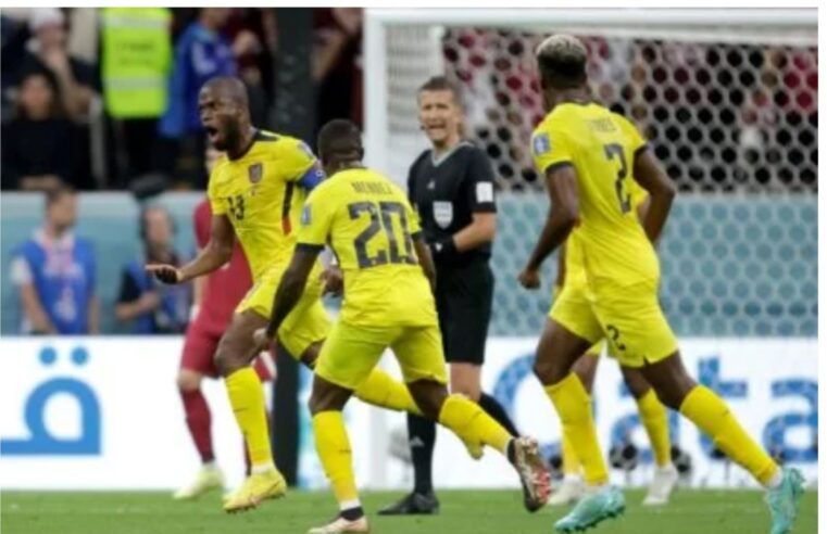 Equador vence Catar na abertura da Copa do Mundo