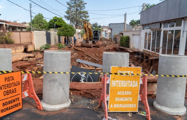 Prefeitura divulga balanço de danos causados pela chuva de sexta-feira, 18 Ruas seguem interditadas