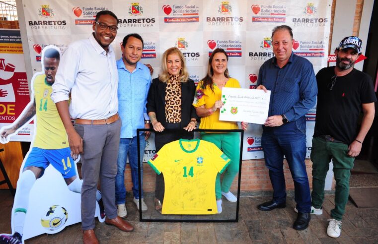 Barretos E.C e F.S.S. entregam prêmio  da campanha “Torcida Solidária do BEC”