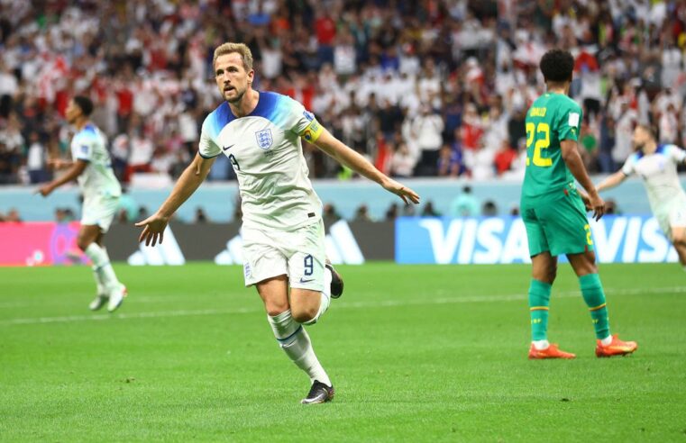 Sem apuros, Inglaterra despacha Senegal e pega França nas quartas