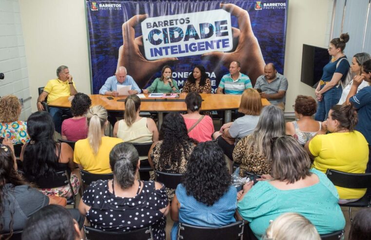 Prefeita Paula Lemos envia à Câmara projetos de lei que beneficiam quadro de apoio e suporte pedagógico da educação