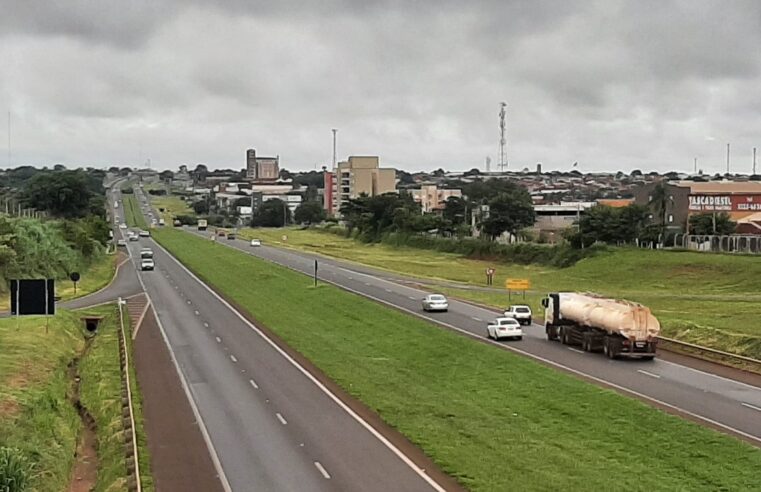 Fluxo de veículos cresce nas rodovias paulistas no Natal