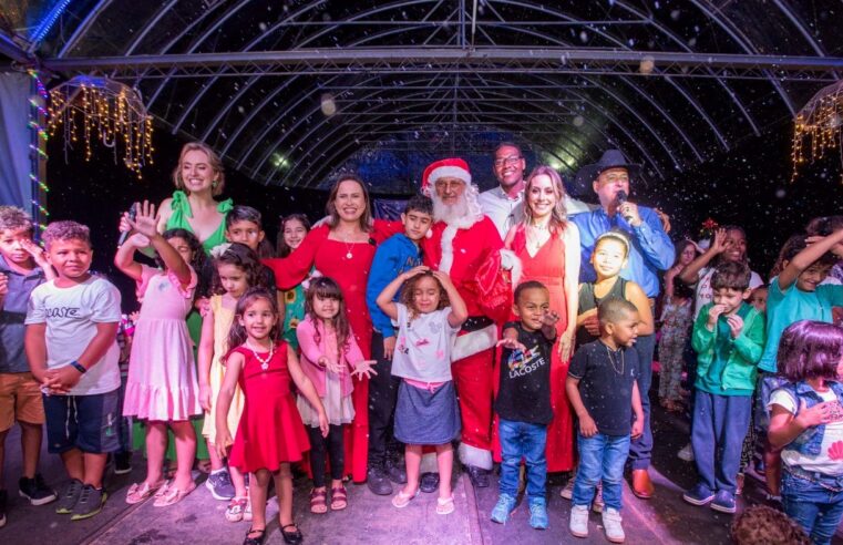 Primeira Parada de Natal de Barretos abre programação natalina