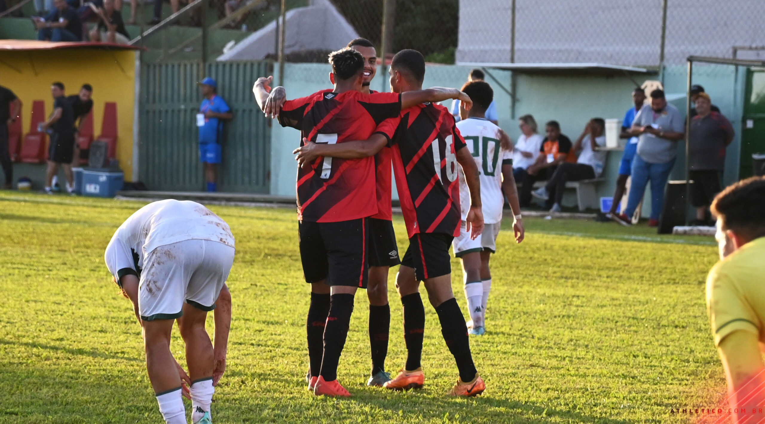 Furacão vence o Guarani e garante vaga na  terceira fase da Copinha