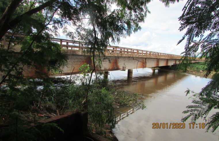 Ponte do Rio Grande corre risco de ceder, aponta Defesa Civil