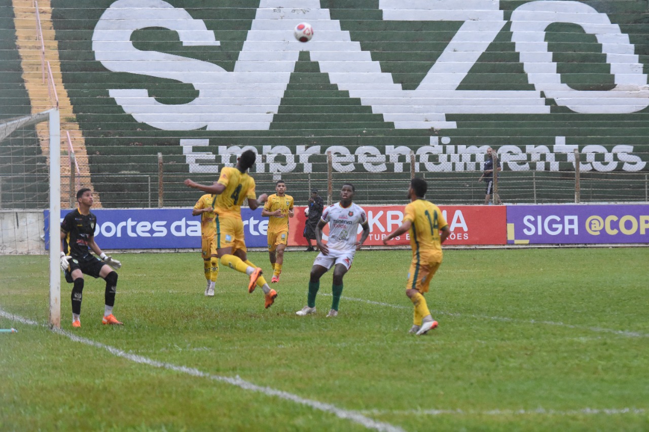 Tourinho joga por vaga inédita na segunda fase da Copinha