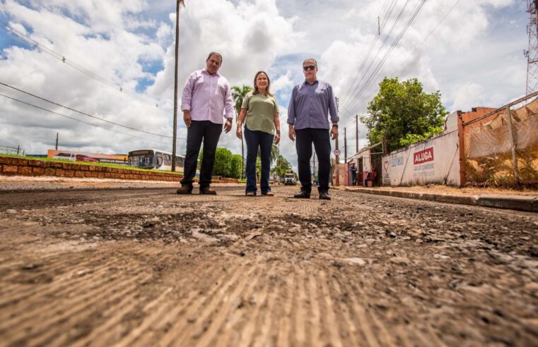 Paula Lemos acompanha preparação da Avenida 43 para recape e faz visitas técnicas às obras de Escola e casas da CDHU