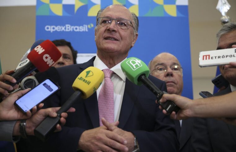 Alckmin diz que democracia sai fortalecida após atos antidemocráticos