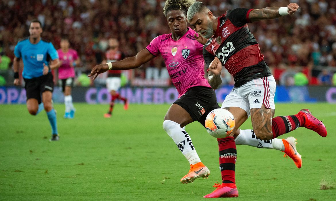 Flamengo joga em busca do título da Recopa Sulamericana