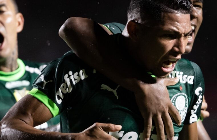 Palmeiras vence o clássico diante do Santos