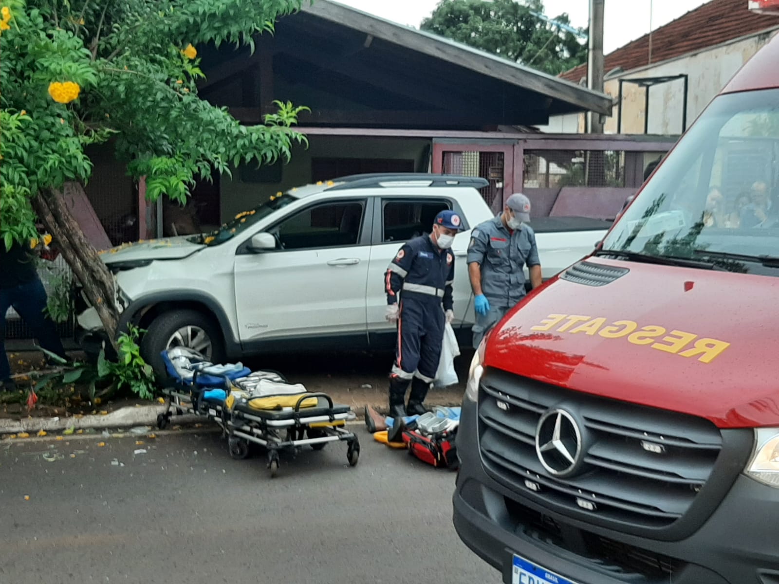 Socorristas constatam morte de motorista no trânsito de Barretos