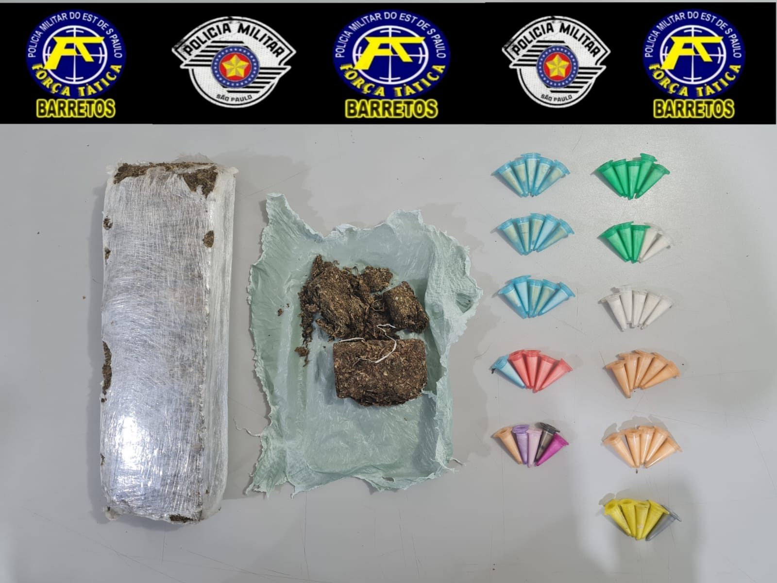 PM detém acusado com maconha e pinos de cocaína