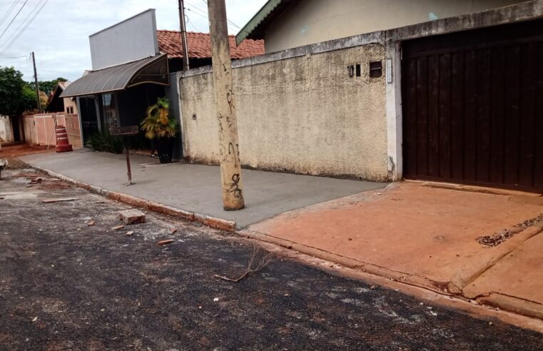 SAAE trabalhando por você – Restauração das calçadas e lixeiras na C15