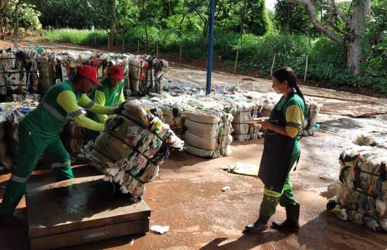 6.620 Kg de plástico da Usina de Triagem foram vendidos pelos SAAE Barretos na segunda-feira (13)