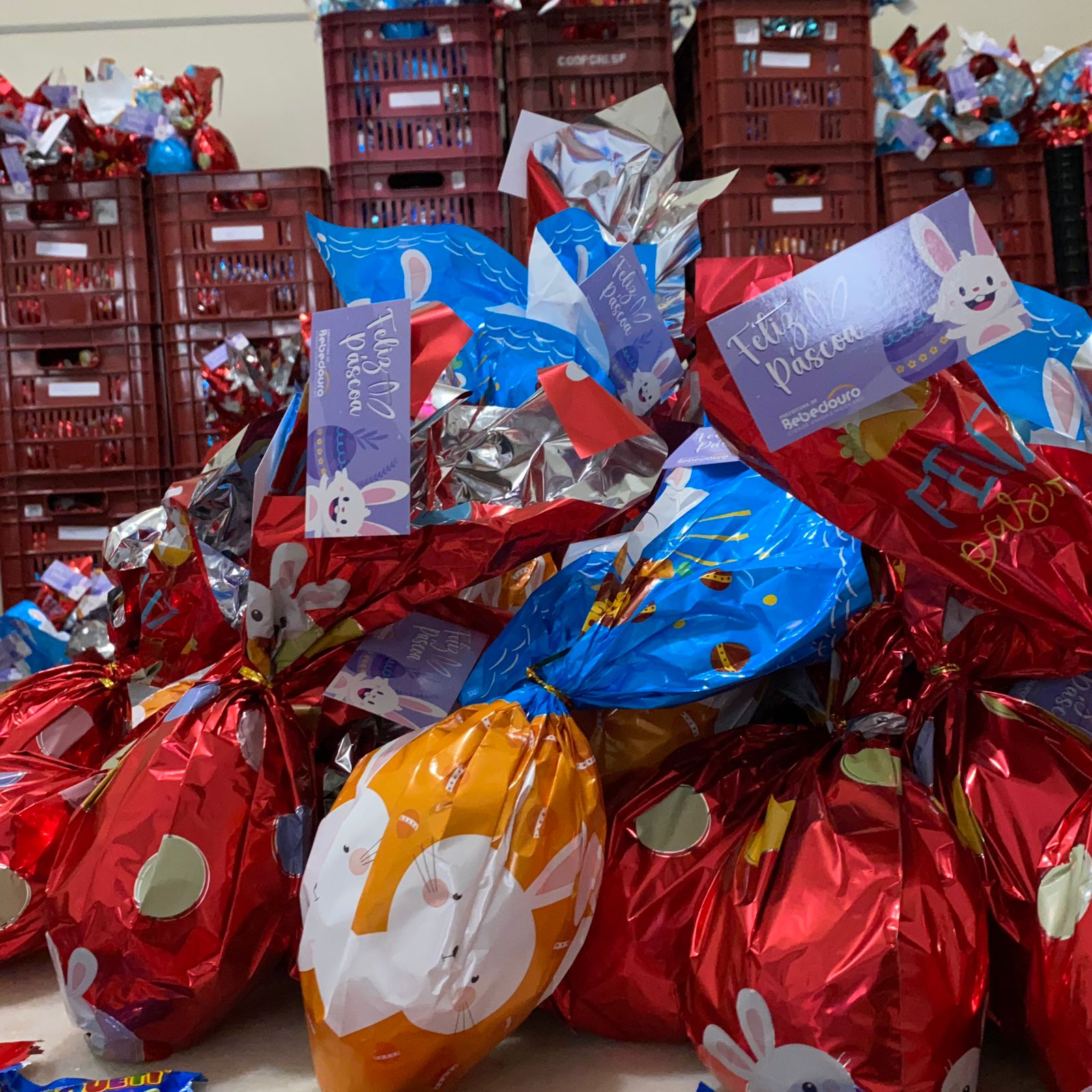 Central de Alimentação produz ovos de páscoa para as crianças da rede municipal de ensino