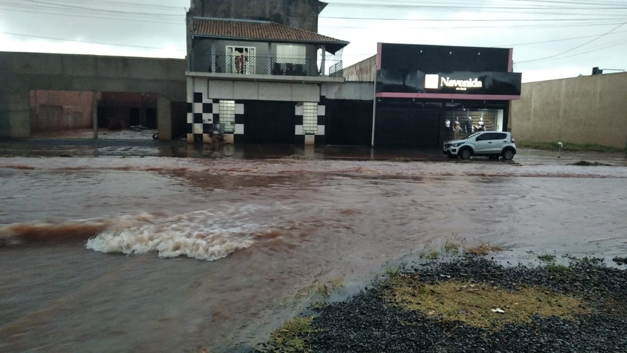 Colina registrou 43 mm de chuvas neste sábado