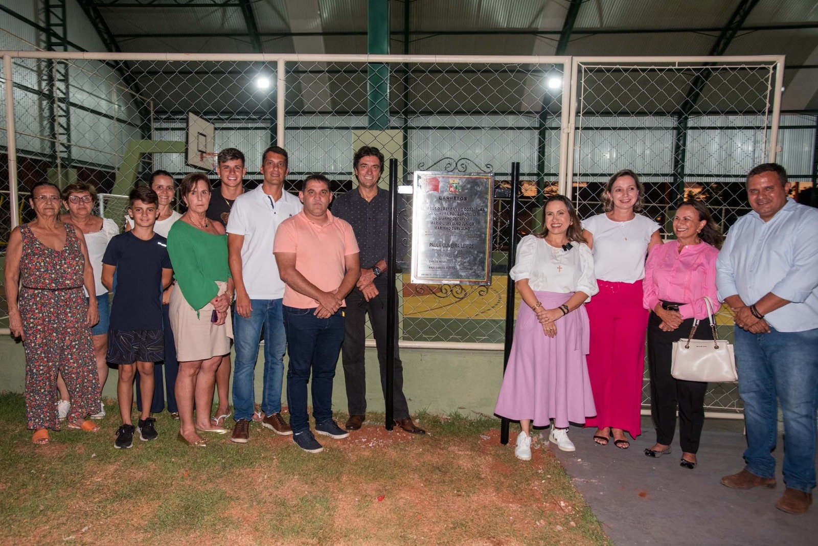 Prefeitura entrega reforma e cobertura da Quadra Poliesportiva do Cecapinha