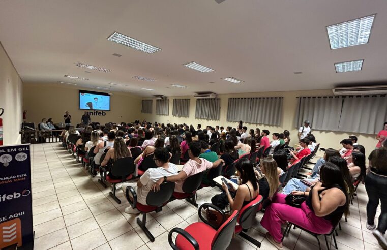 Programa Futuro Profissional Colgate promove palestra para alunos de Odontologia do UNIFEB