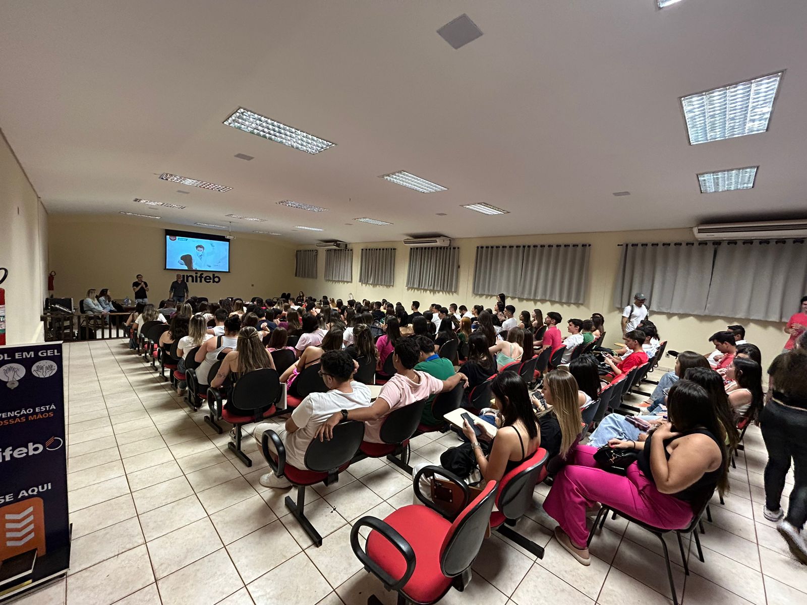 Programa Futuro Profissional Colgate promove palestra para alunos de Odontologia do UNIFEB