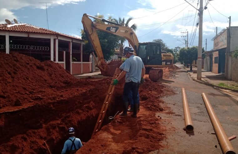 SAAEB inicia troca da rede coletora de esgoto na Rua Ibraim Mohamed