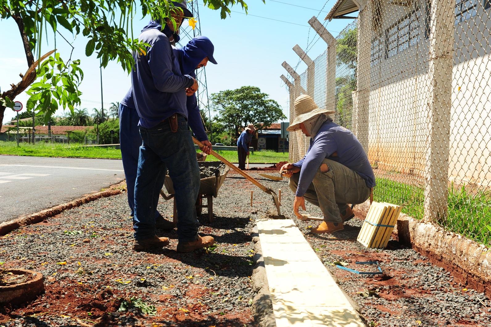 Obras de adaptação do Programa Calçadas Acessíveis têm início na UBS do Barretos II