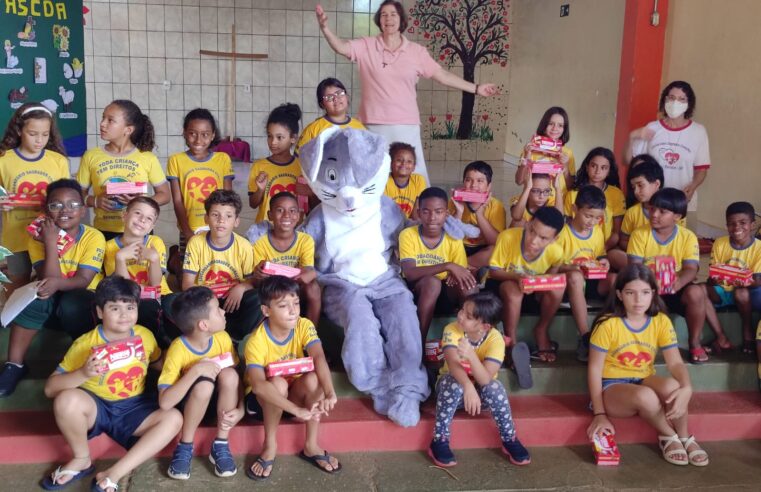 Campanha desenvolvida por amigos arrecada 1100 caixas de chocolate