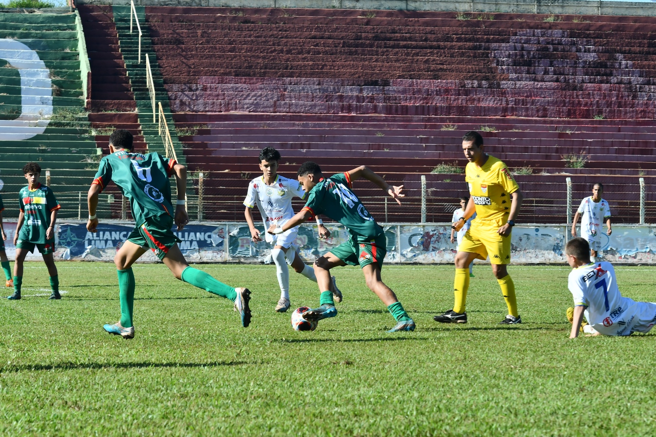 BEC vence o FFC pelo Sub-15 e Sub-17 do Paulista