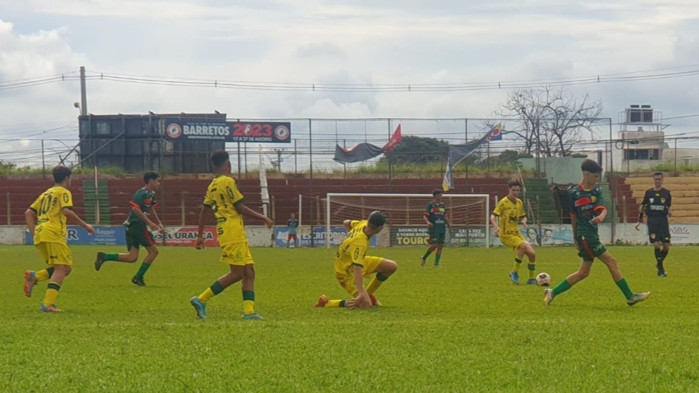 Tourinho estreia com derrota e vitória no Sub-15 e Sub-17 do Paulista