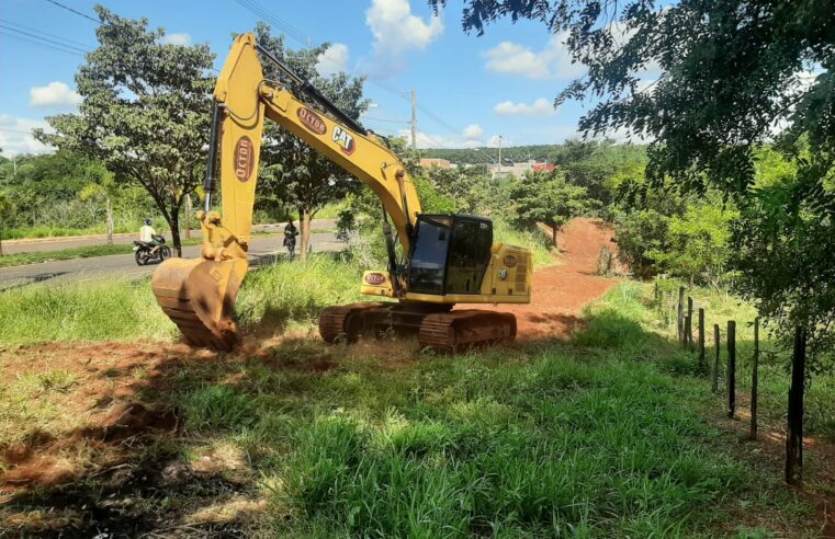 Empresa prepara área para iniciar reparos em ponte