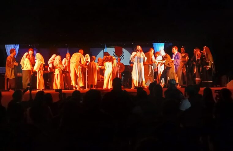 Grande público acompanhou apresentação da Paixão de Cristo em Barretos