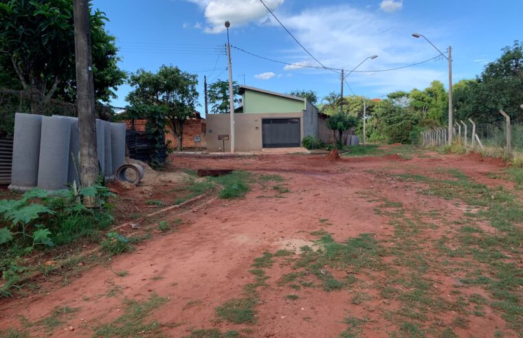 Prefeitura realiza obras de drenagem e pavimentação da Av. C-7, no Christiano Carvalho