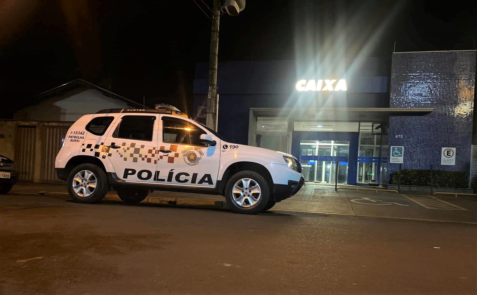 Agência da Caixa Econômica é alvo de bandidos em Miguelópolis