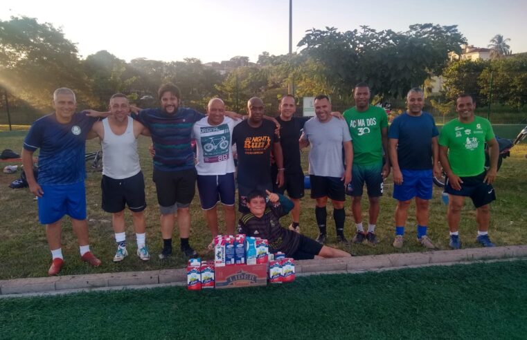 Esportistas levam doação de leite para o André Luiz