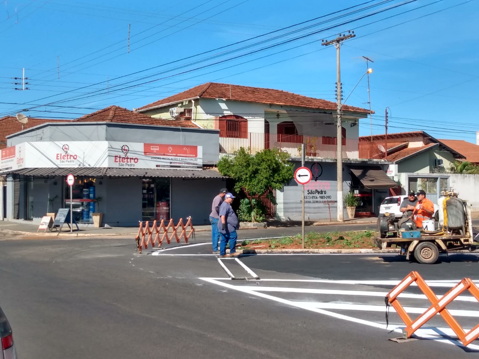 Trânsito implanta sinalização na Praça Santa Helena