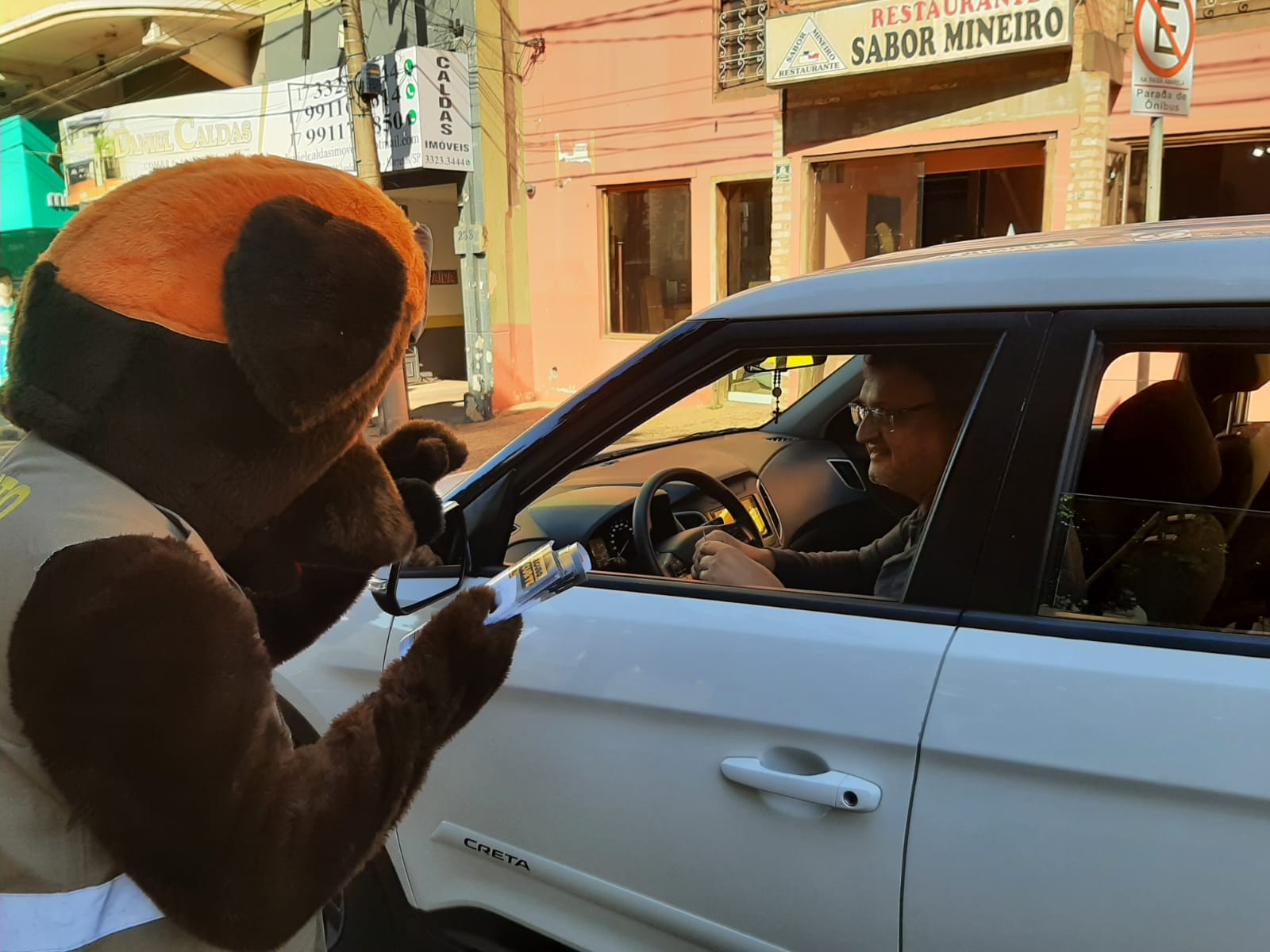 Trânsito orienta condutores dentro do Maio do Amarelo