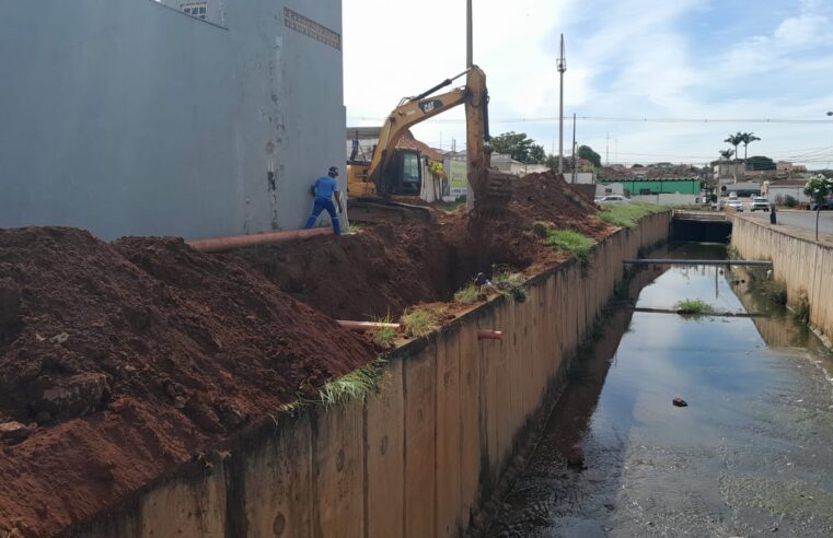 SAAEB inicia obra de construção de nova rede interceptora de esgoto na Avenida 11