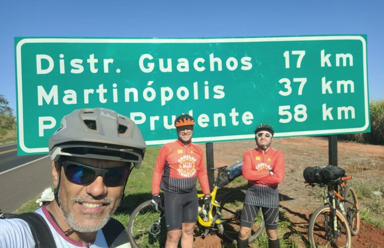 Trio de ciclistas pedala de Rio Preto a Foz do Iguaçu