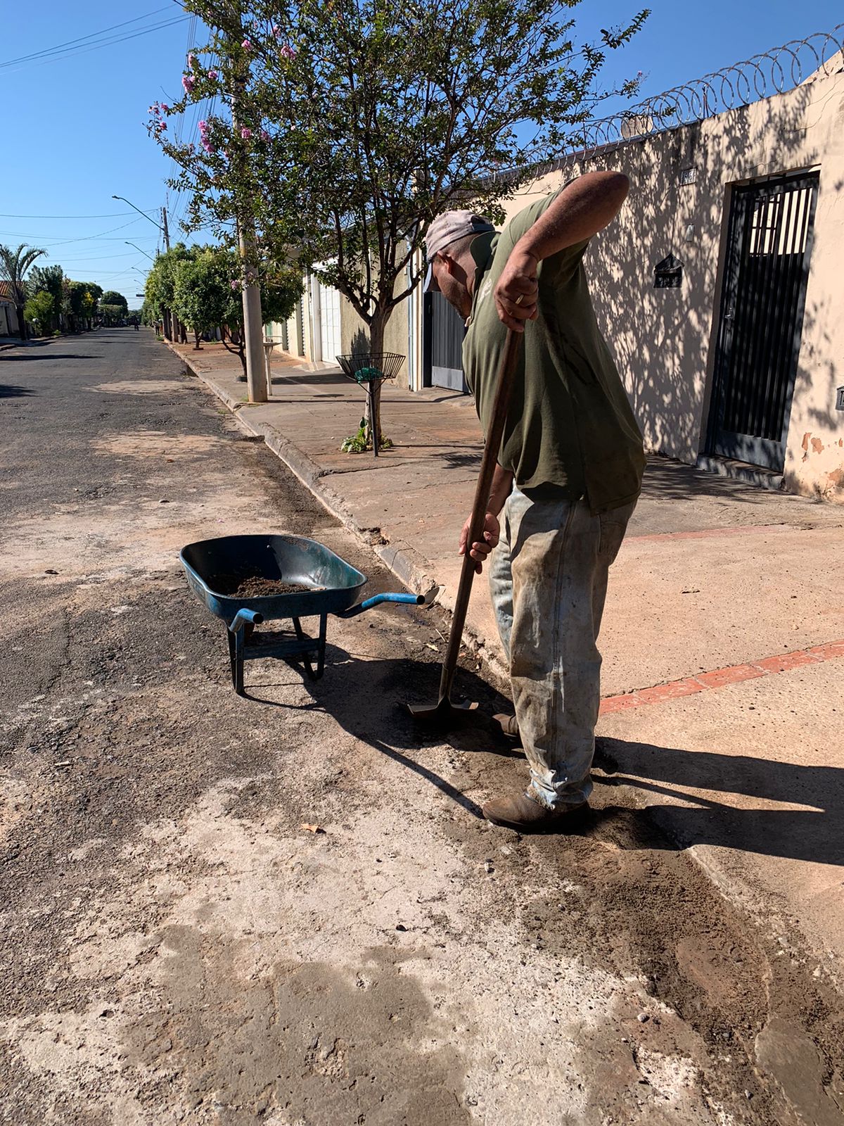 Iniciada a preparação para a primeira fase do recapeamento asfáltico no Barretos II