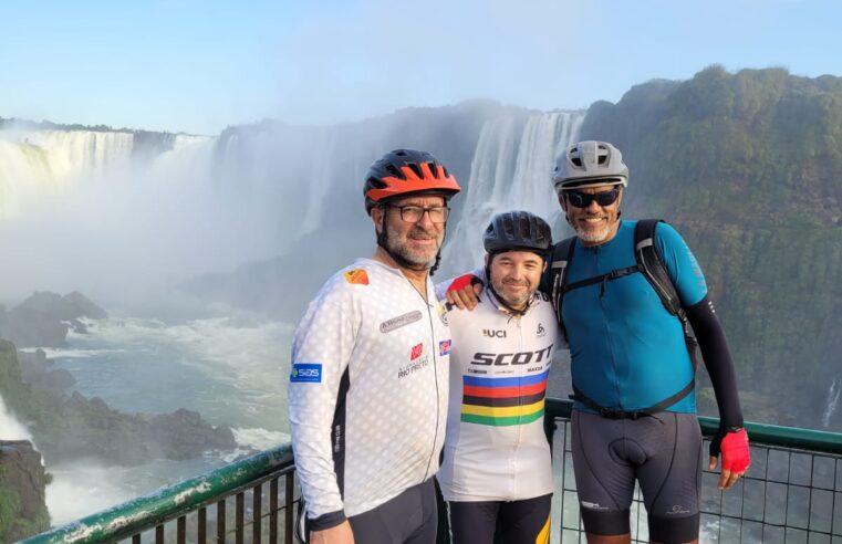 Ciclistas concluem desafio de 1.000 km até Foz do Iguaçu