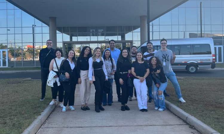 Visita técnica em Campinas permite que alunos de Física Médica do UNIFEB conheçam o acelerador de partículas