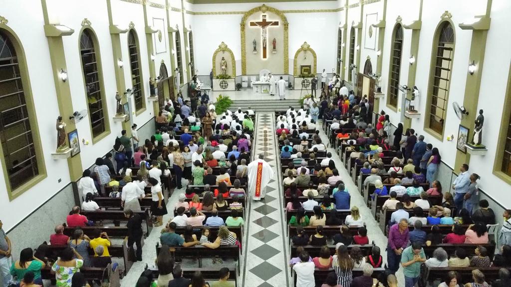 Paróquia do Bom Jesus é reinaugurada com missa celebrada pelo Bispo Dom Milton