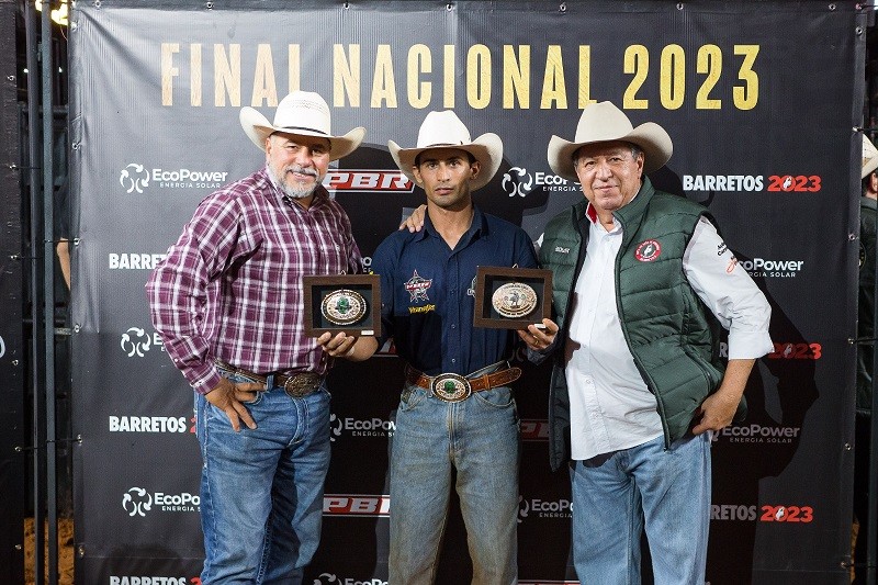 Paranaense Eric Domingos é campeão da etapa Barretos da PBR