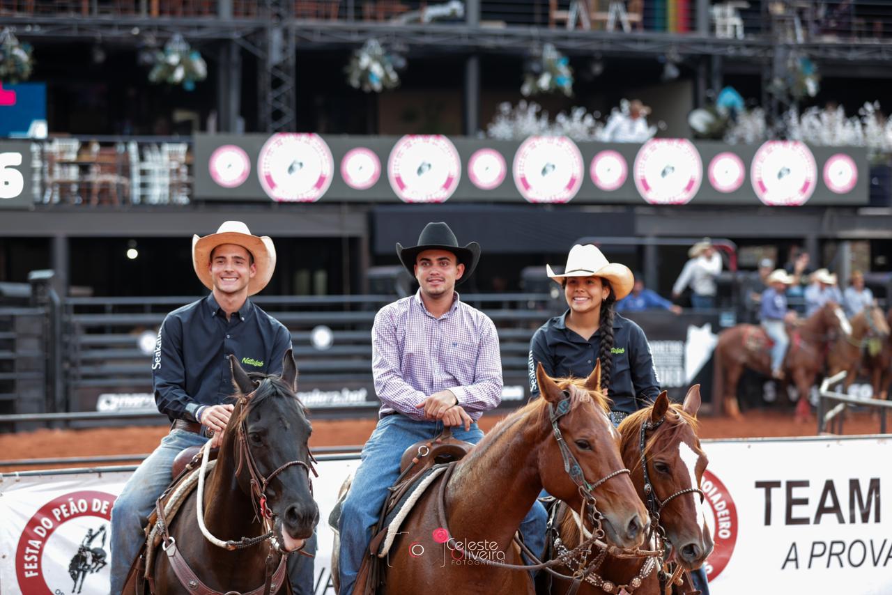 Rodeio Júnior, Três Tambores e Team Penning abriram as competições de quinta no Barretão